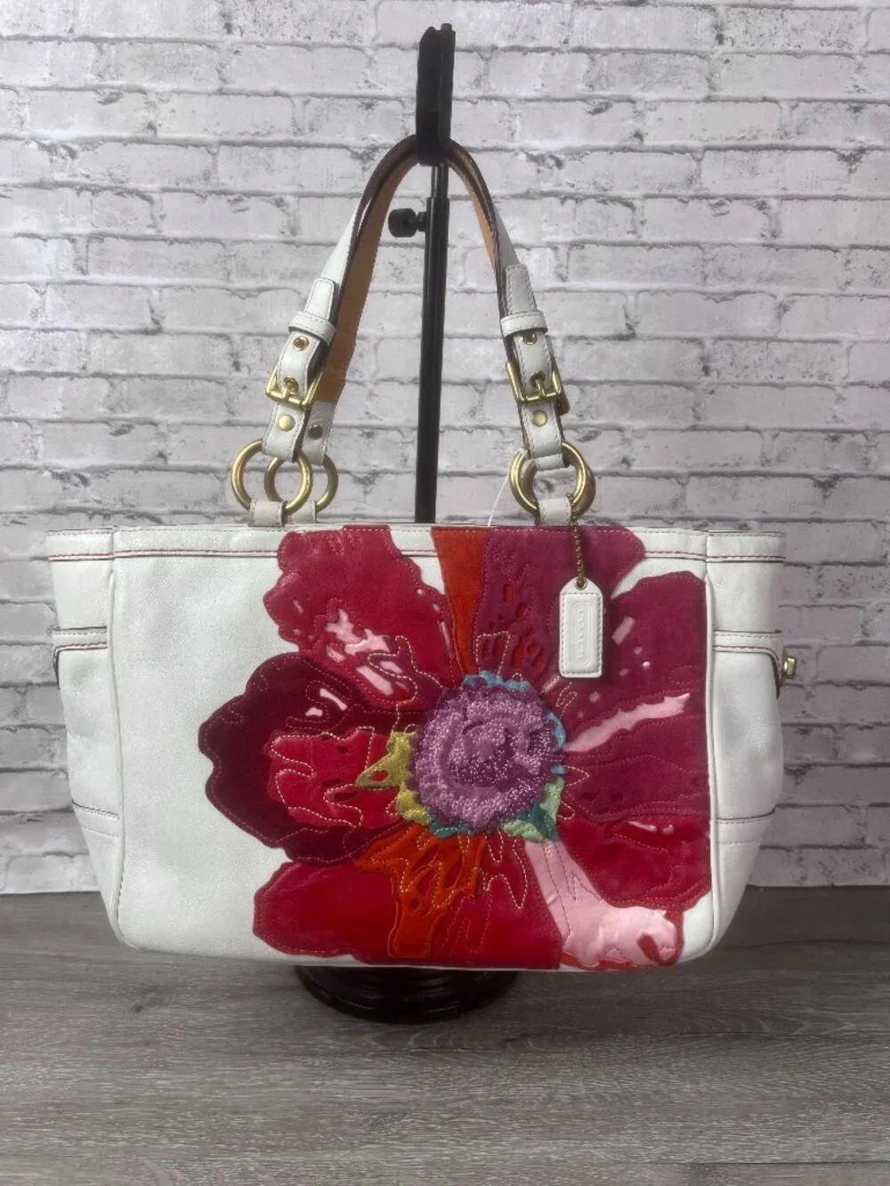Limited Edition Coach Poppy for Peace 9244 Gallery  Tote Off White Leather